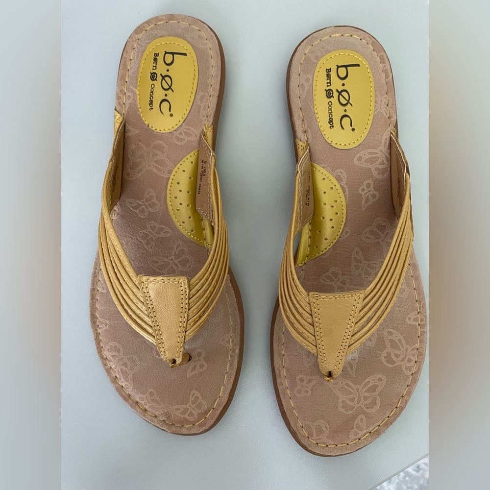 Born Concept - yellow flip flop - 9M